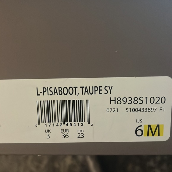 Like new, with box Franco Sarto taupe leather over the knee boots. Size 6M. - Picture 5 of 7